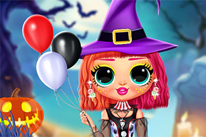 En dukke kledd som heks med lilla hatt, holder ballonger i et halloween-tema landskap med gresskar i bakgrunnen