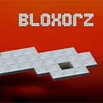 En rektangulær blokk står på en plattform med et hull på en rød bakgrunn, med teksten Bloxorz i prikker