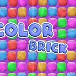 Fargerike firkanter i et rutenett med teksten Color Brick i midten