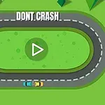 To biler på en oval vei med teksten DONT CRASH øverst og en grønn play-knapp i midten