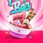 En rosa dessertskål fylt med myk-is, pyntet med bær, sjokoladestenger og fargerike strø, med en spiralbakgrunn i forskjellige rosatoner