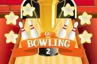Spill den populære bowlingbanen og prøv å velte alle kjeglene med hvert kast
