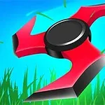 Rød og svart spinning shuriken i luften over gress med blå himmel i bakgrunnen