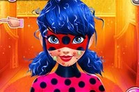 Hjelp LadyBug å bli forelsket på hennes berømte Halloween-fest