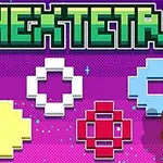Fargerike geometriske former, inkludert gule, hvite, røde og blå brikker, mot en lilla bakgrunn med teksten HEXTETRIS øverst og en pekende hånd i nedre høyre hjørne