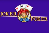 Kasino­spill med poker­kort inspirert av Slots-design