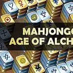 Stable av brikker med forskjellige alkymistiske symboler i blått og gull, med teksten MAHJONGG: AGE OF ALCHEMY i midten