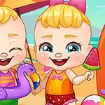 To barn med lys hår smiler på stranden; den ene holder en rosa flamingobadering og en klubbe, den andre holder et vannmelonstykke