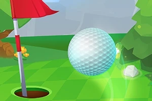 Golfballen nærmer seg hullet på en grønn gressbane med et flagg ved siden av
