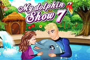To personer i vannet som koser med en delfin, omgitt av trær og en stråhytte i bakgrunnen