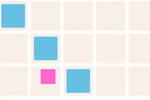 Flere beige ruter med tre blå og en rosa firkant ulike steder på rutemønsteret