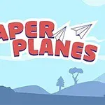 Tegnefly og teksten Paper Planes i rød skrift med en blå landskapsbakgrunn