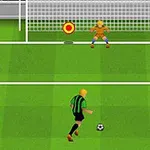En fotballspiller i svarte og grønne striper løper mot en ball foran et mål med en målvakt i gult