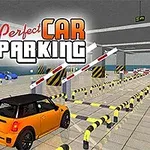 En oransje bil i en underjordisk parkeringsplass med bommer og andre parkerte biler