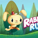 En tegnet kanin med rød hatt hopper foran store trær med teksten Rabbit Run ved siden av