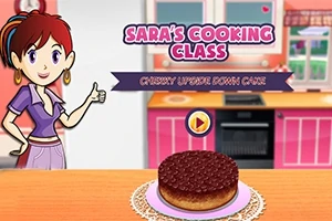 Tegnet kvinne i kjøkken omgivelser med en kake foran seg og teksten Saras Cooking Class i bakgrunnen
