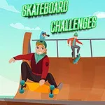 Tre personer står på en rampe og utfører triks med skateboards under en blå himmel