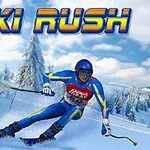 En skiløper i blå drakt kjører ned en snødekt bakke omgitt av snødekte trær, med teksten Ski Rush øverst