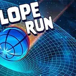 En blå, strålende kule ruller nedover et digitalt nett i en futuristisk, rom-inspirert setting, med teksten Slope Run i hvitt