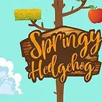 En søt tegnet pinnsvin holder et rødt eple ved siden av et tre med skiltet Springy Hedgehog i et skyfylt landskap