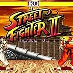 To karakterer i kampstilling foran en stor kanon med solnedgang i bakgrunnen, med Street Fighter II logo i midten