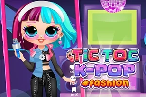 En karakter med tofarget hår og fargerike klær står på en scene med en mikrofon, omgitt av ordene Tic Toc K-Pop #Fashion