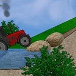 En rød traktor krysser en elv ved siden av store steiner, med en vindmølle og grønt landskap i bakgrunnen