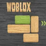 Trebiter i forskjellige størrelser og farger er arrangert på en mørk treflate med teksten WOBLOX over