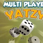 Teksten MULTI PLAYER YATZY i hvit og oransje skrift med flere terninger i bevegelse på en grønn bakgrunn